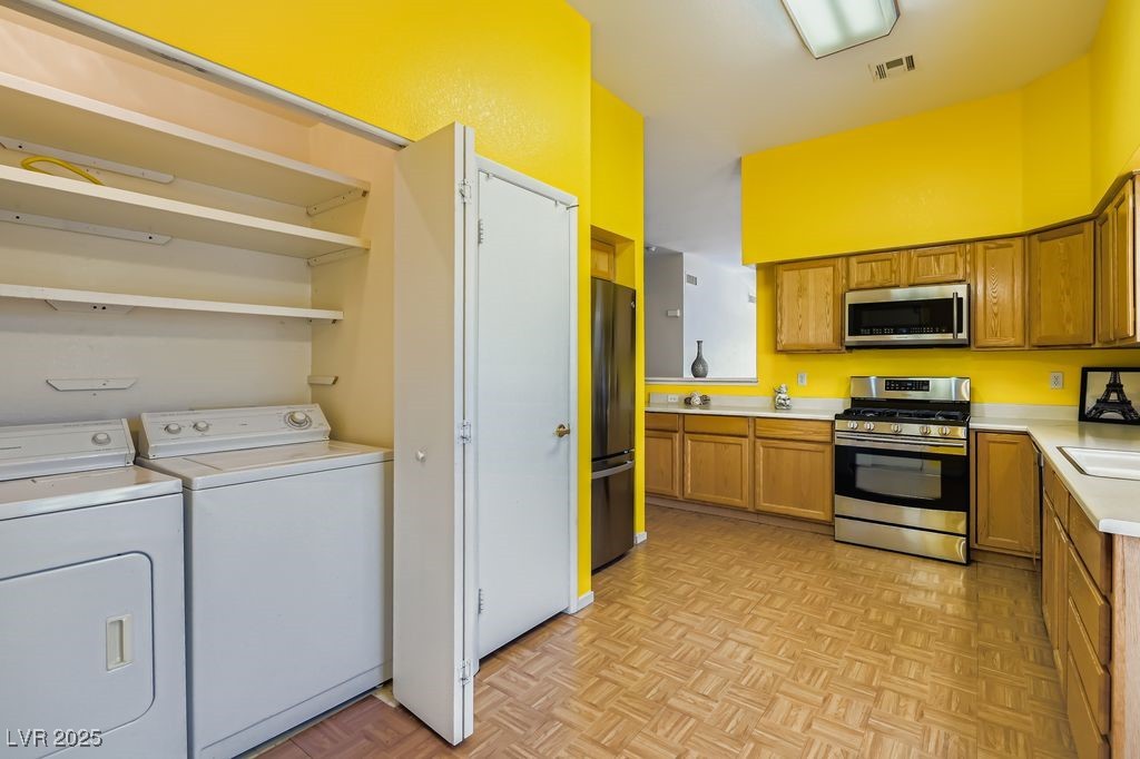 4833 Lawnwood Court