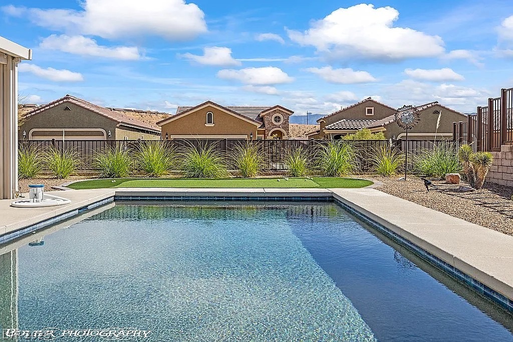 1304 Cottage Ridge