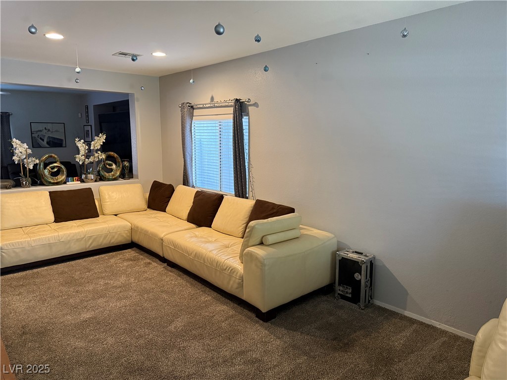 808 Brown Breeches Avenue