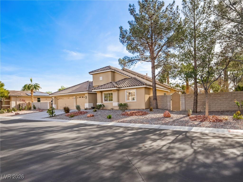 6639 Water Crossing Avenue