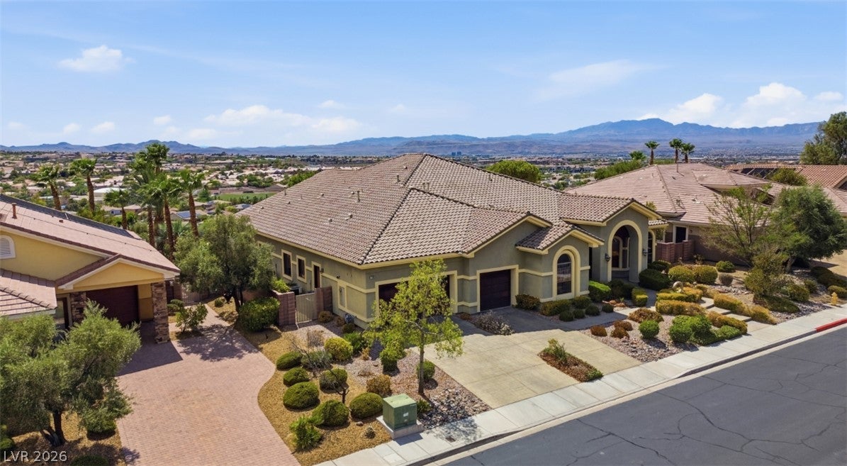 2266 Driftwood Tide Avenue