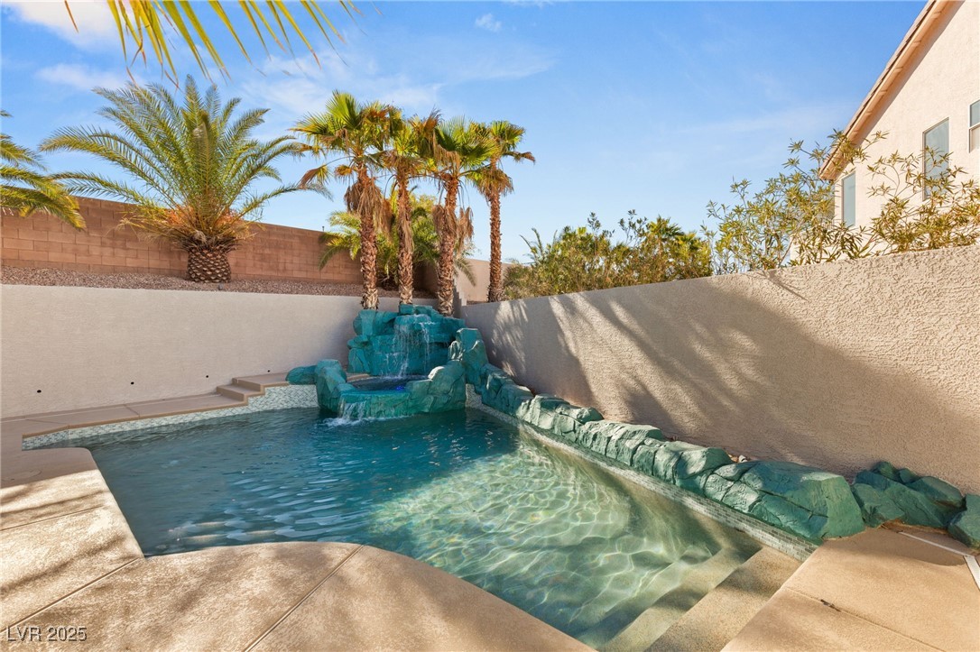 Henderson, Nevada 89052, United States, 3 Bedrooms Bedrooms, ,2 BathroomsBathrooms,Residential,Active,21148