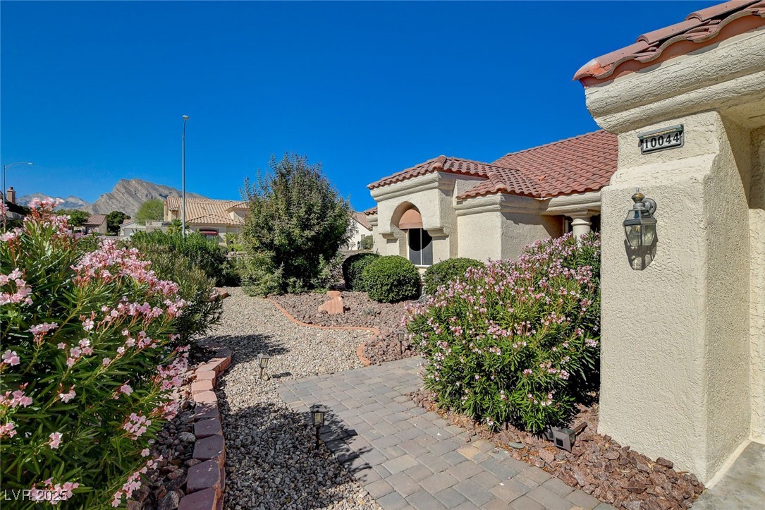 10044 Woodhouse Drive
