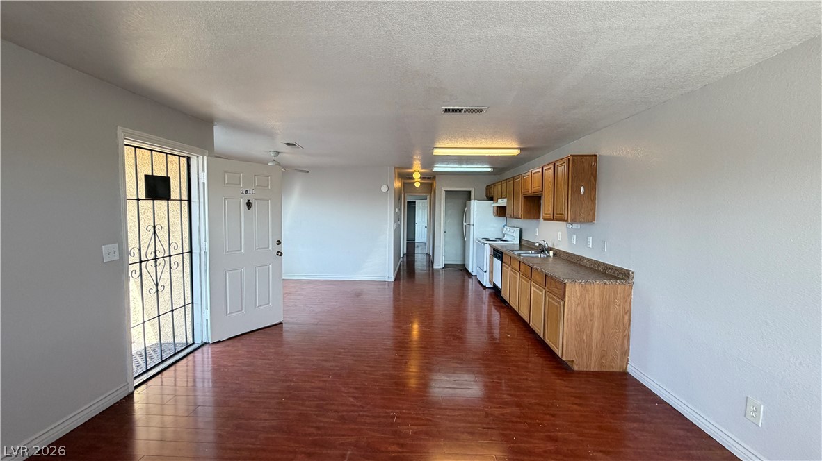 2001 WINWOOD Street 201C