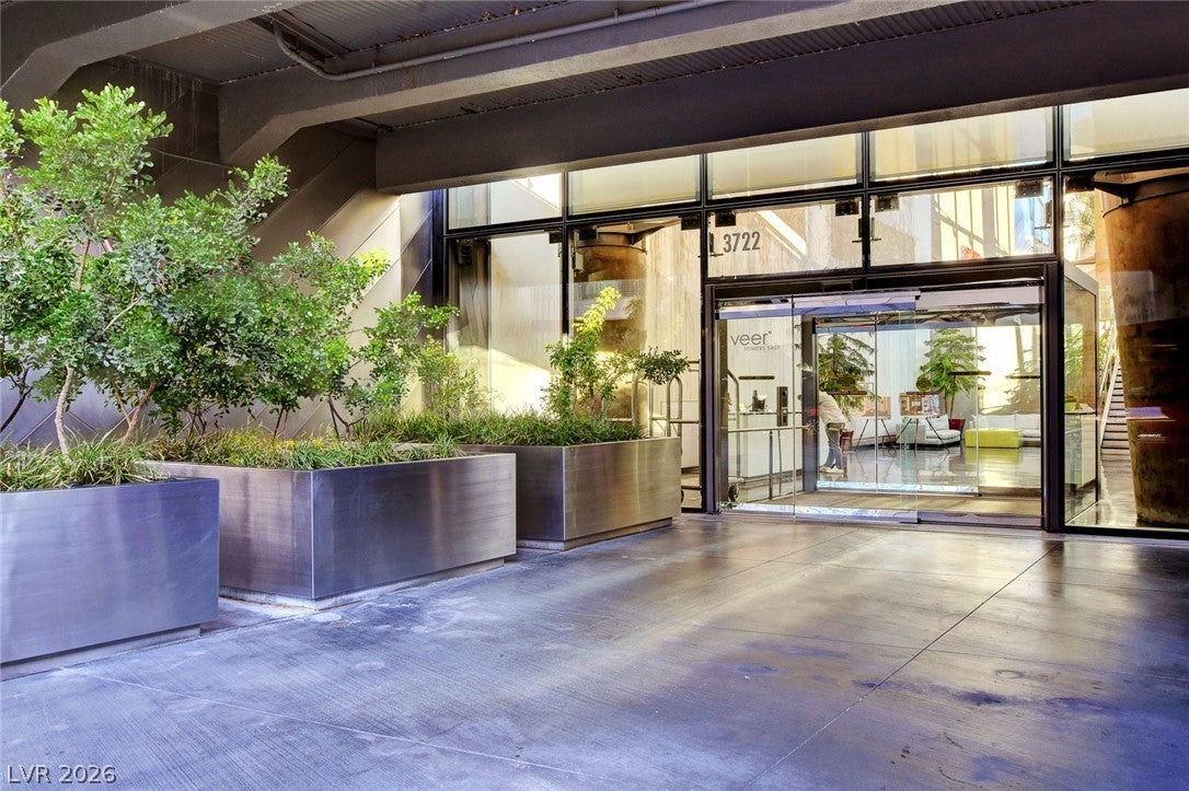 3726 S LAS VEGAS BL Boulevard 2109
