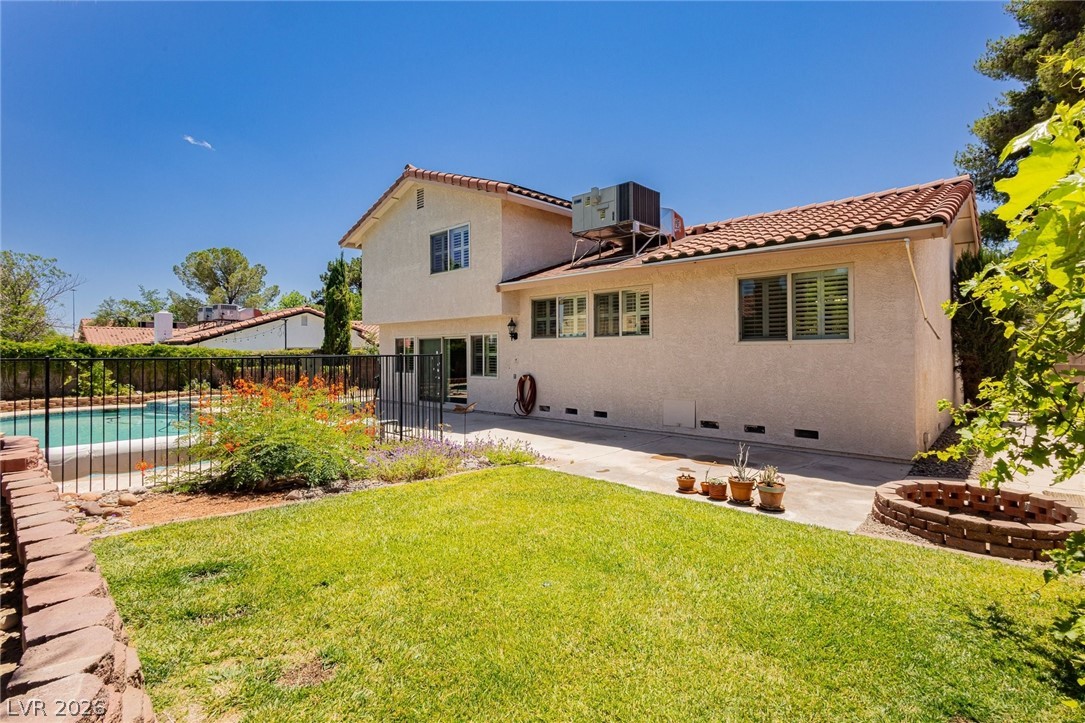 956 E Eldorado Lane
