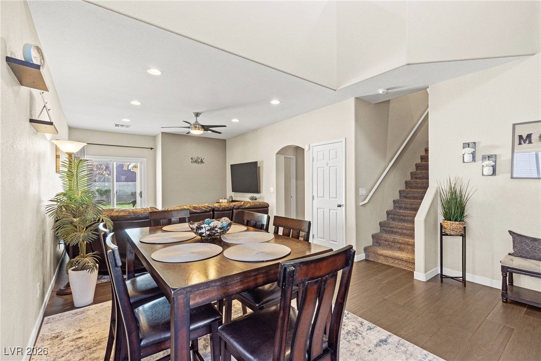 8909 Sparkling Creek Avenue