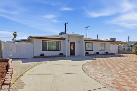 Homes For Sale - 2990 Ferndale Street<br/> Las Vegas, NV 89121