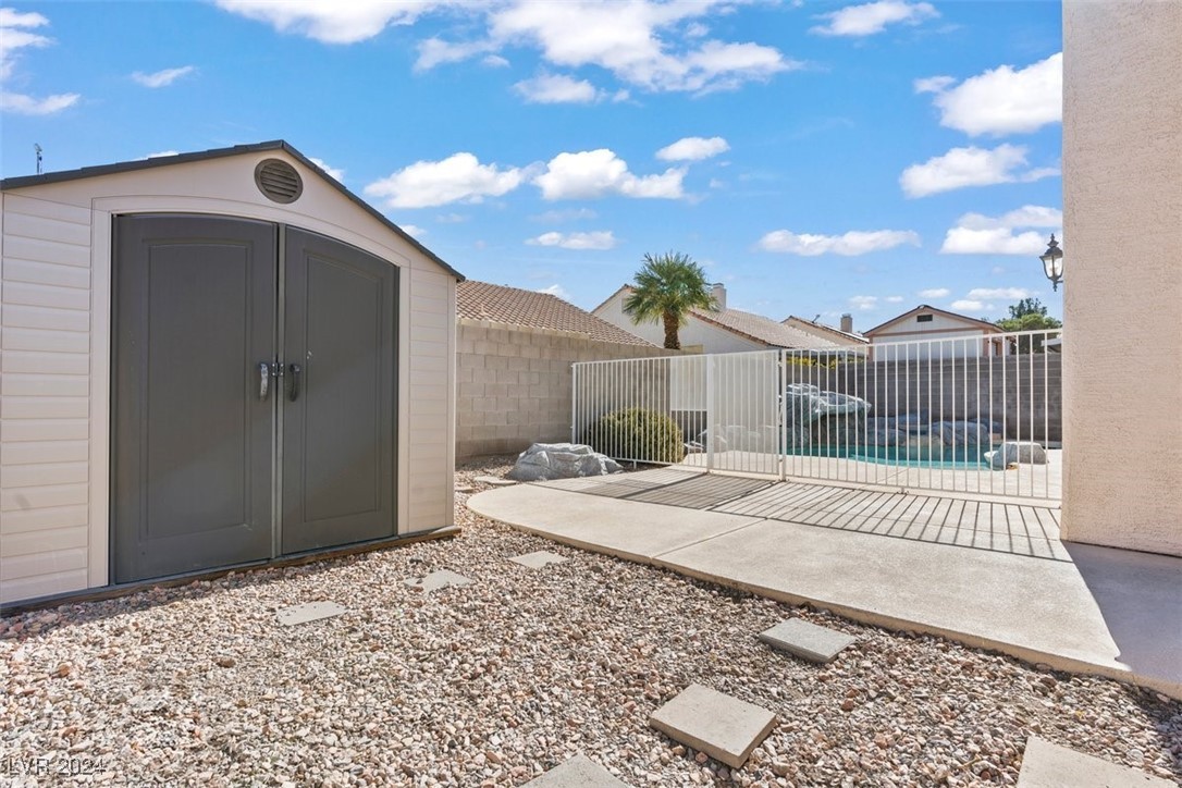 685 Truk Lagoon Drive, Henderson, Nevada image 32