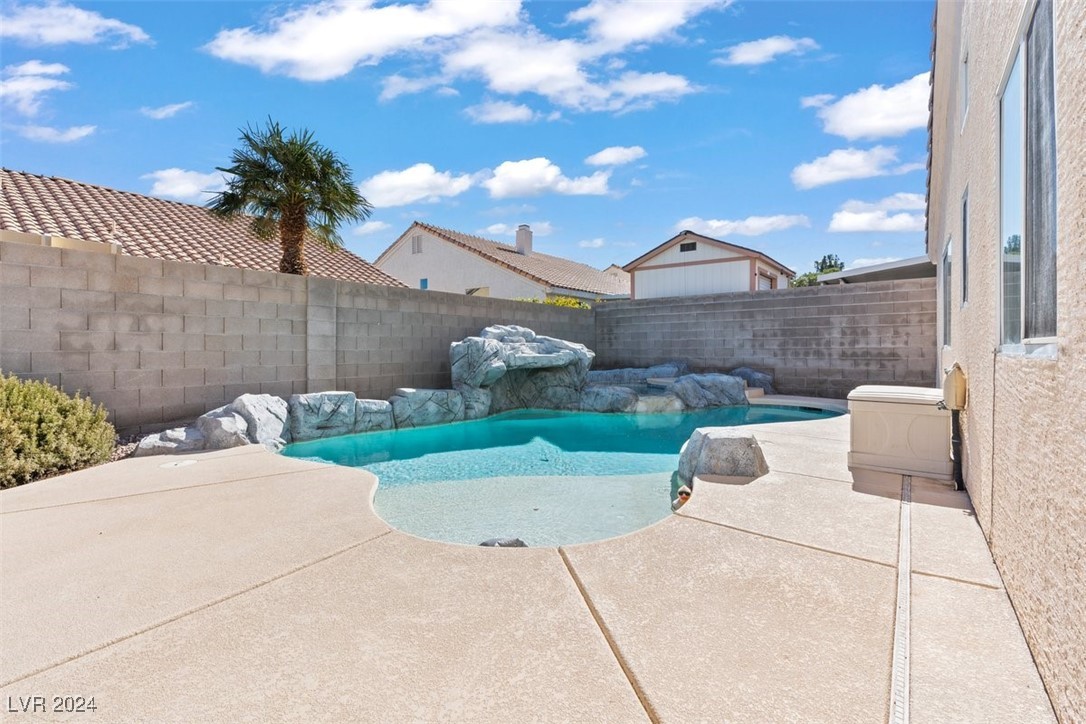 685 Truk Lagoon Drive, Henderson, Nevada image 34