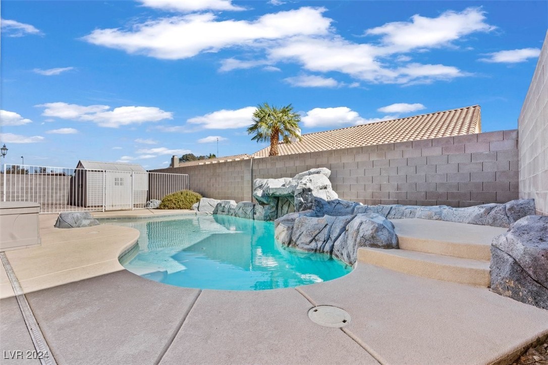 685 Truk Lagoon Drive, Henderson, Nevada image 33