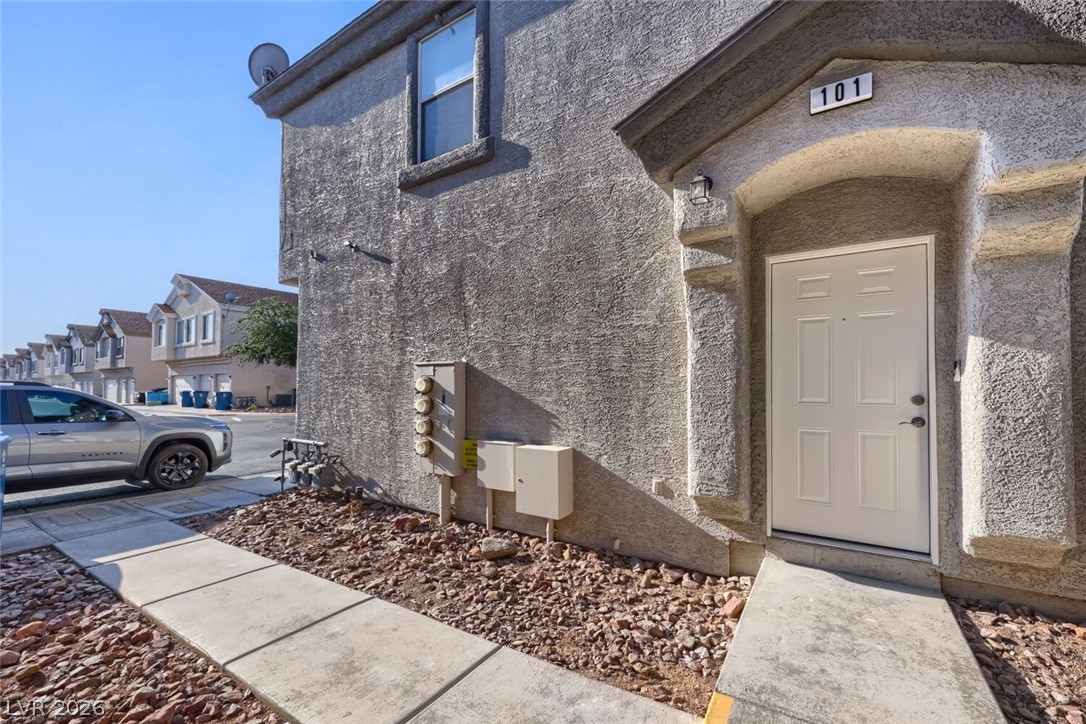 5985 High Steed Street 101