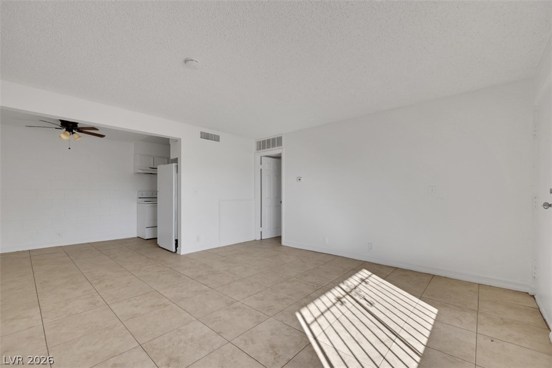 585 S Royal Crest Circle 16