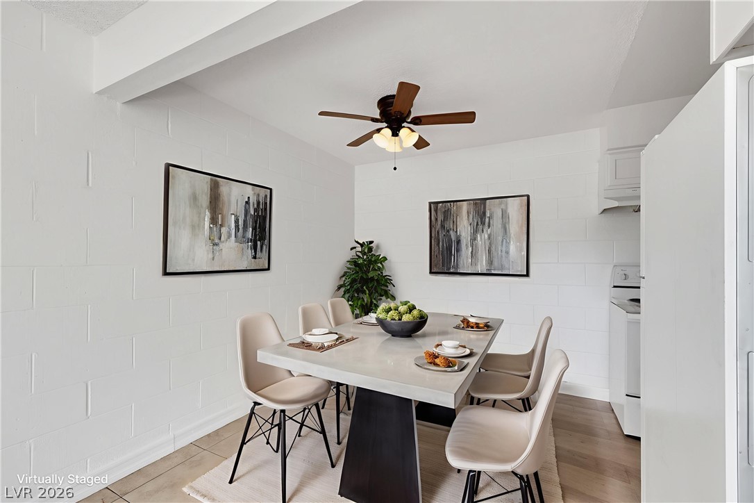 585 S Royal Crest Circle 16