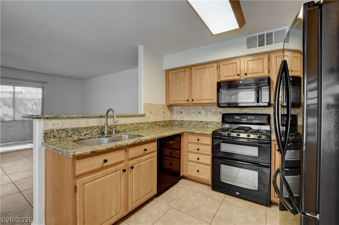 5710 E Tropicana Avenue 1172