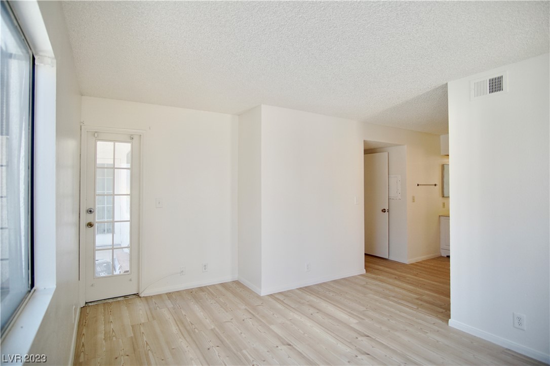 Photo 16 of 36 of 1701 E Katie Avenue 77 condo