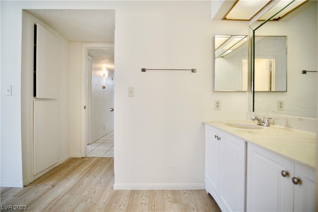 Photo 23 of 36 of 1701 E Katie Avenue 77 condo