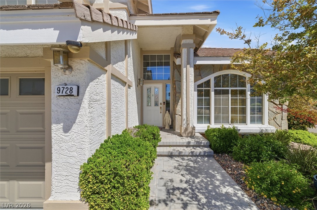 9728 Stellar View Avenue