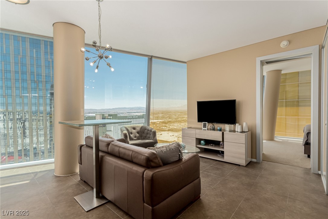 3722 Las Vegas Boulevard 3209