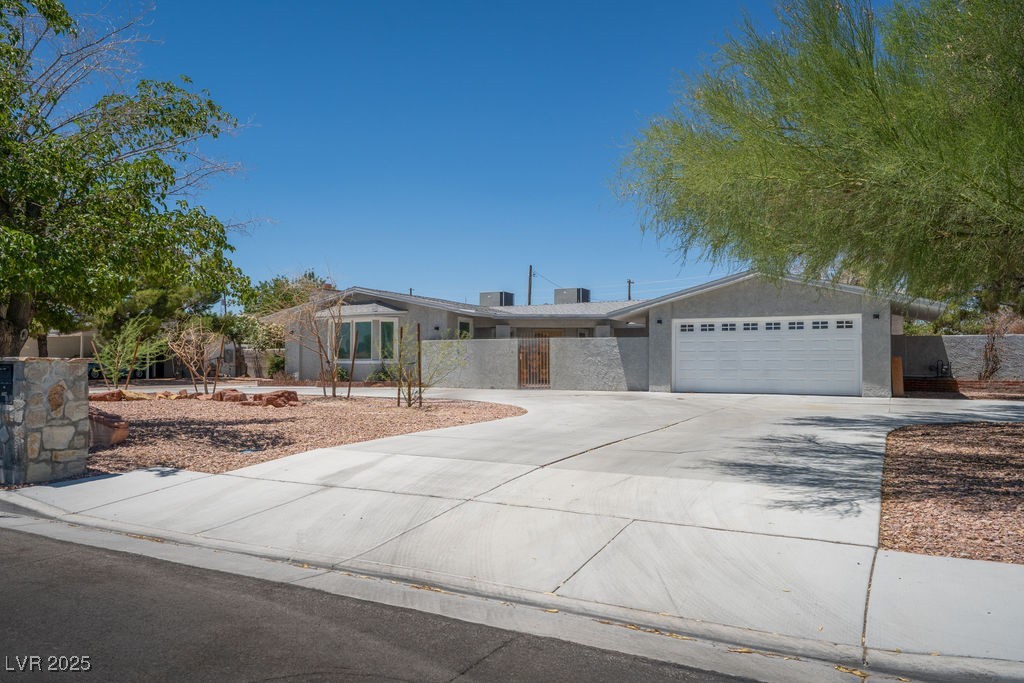 Properties 4 714 Lacy Lane