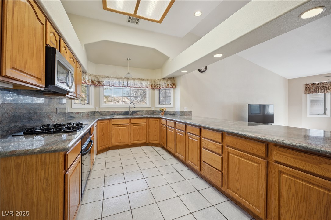 5625 W Agate Avenue, Las Vegas, Nevada image 39