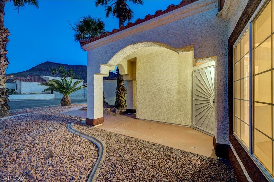 400 Breeze Way