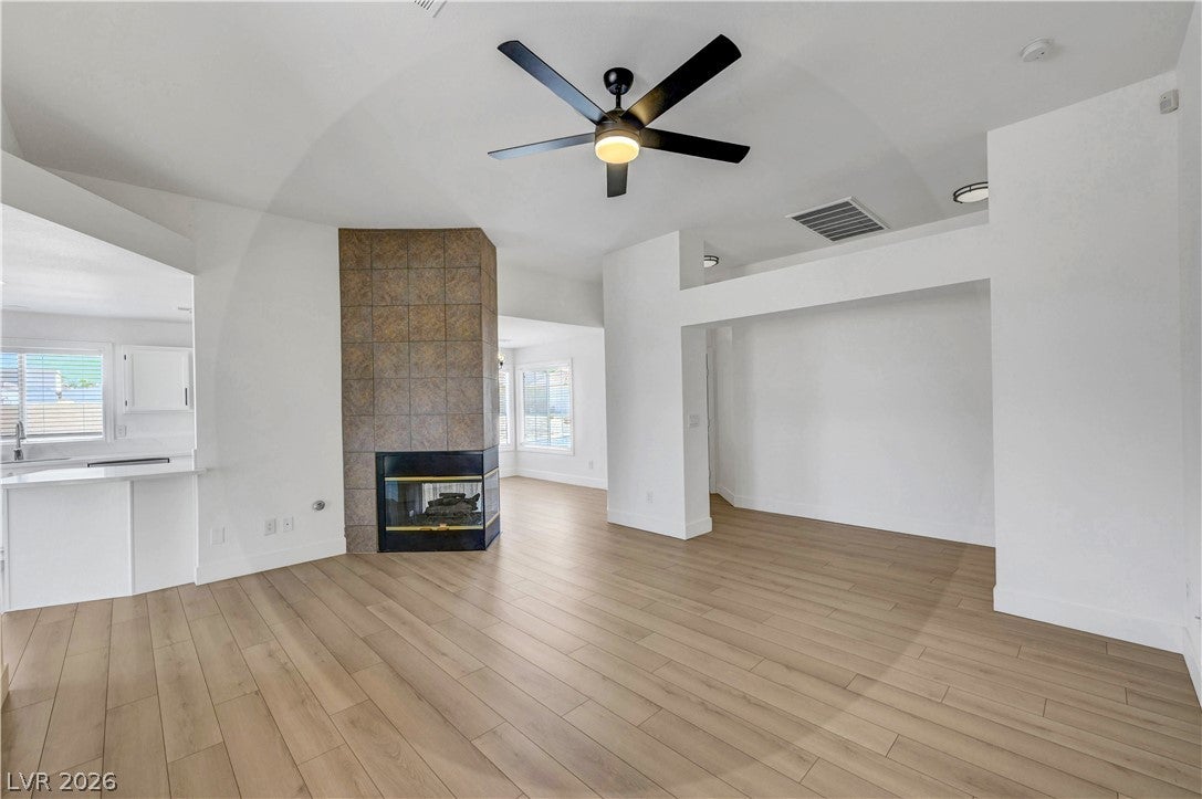 400 Breeze Way