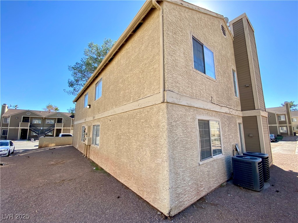 2727 Aarondavid Drive