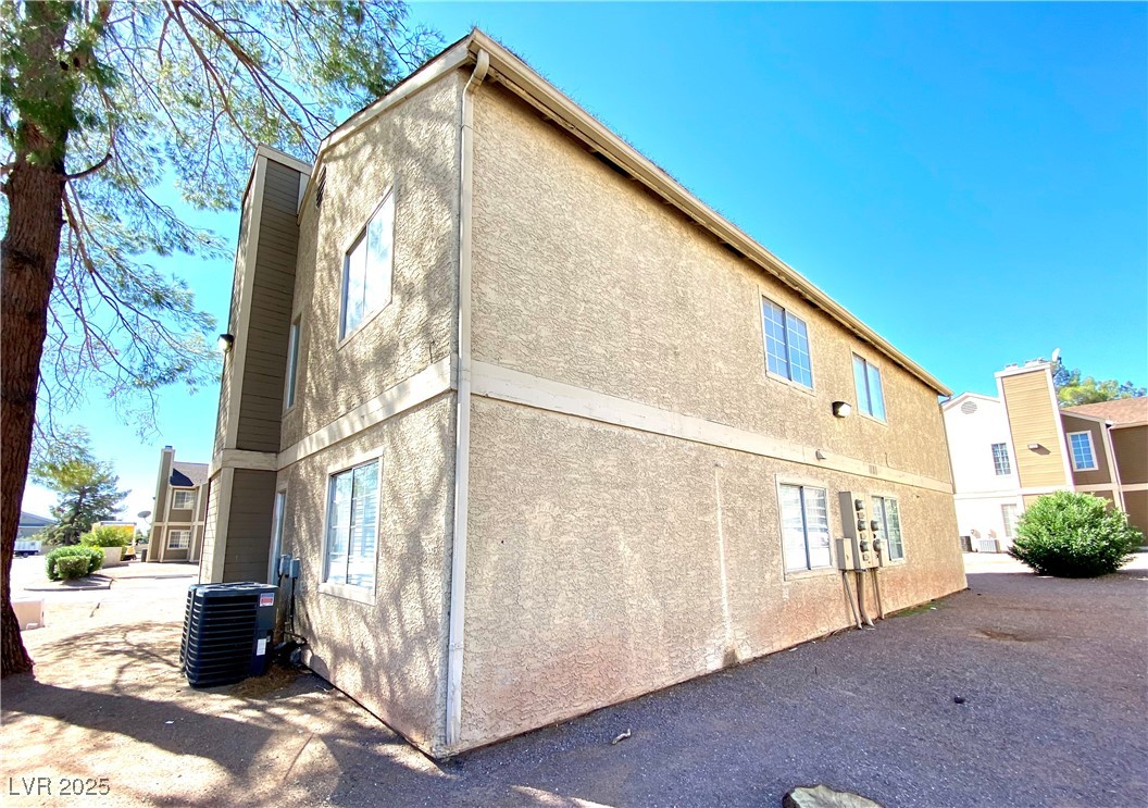 2727 Aarondavid Drive