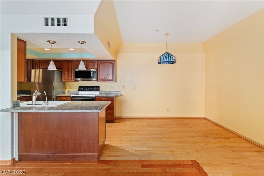 3550 Bay Sands Drive 2103