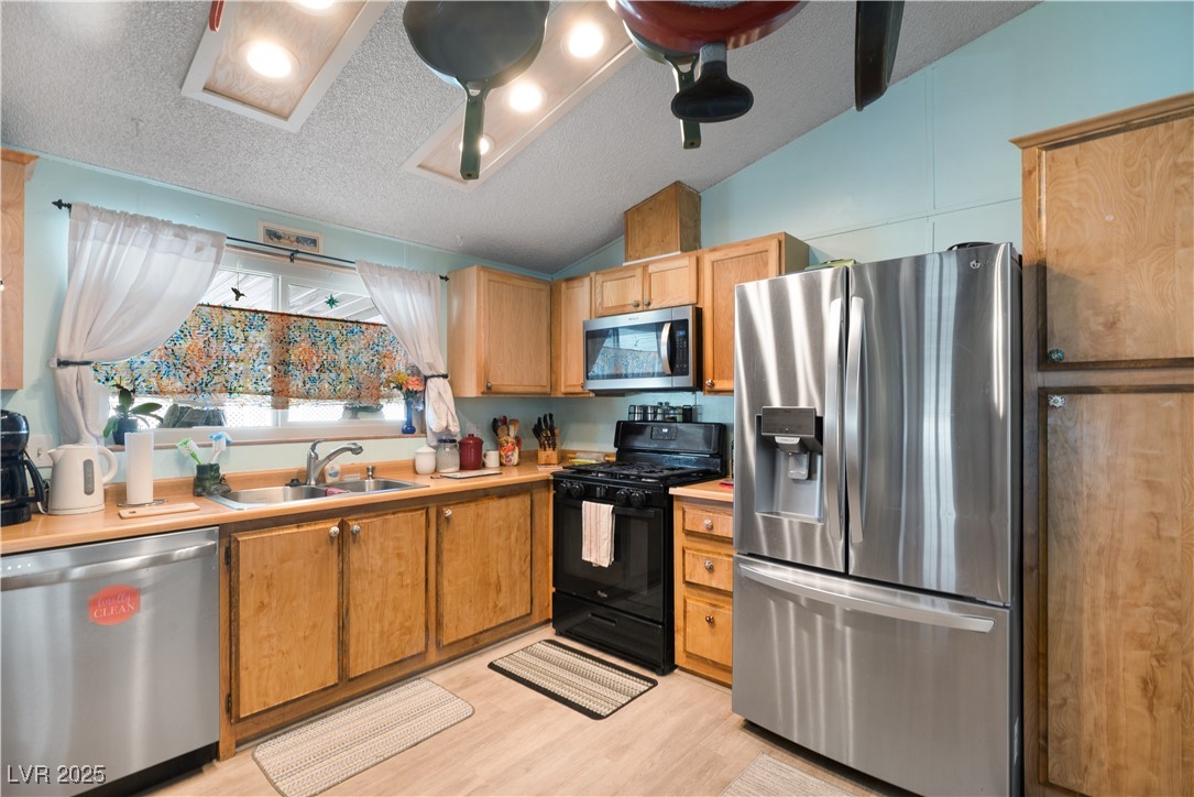 3244 Bellavista Lane