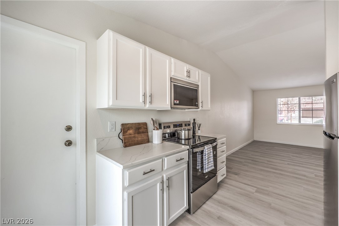 1713 Barrel Cactus Court