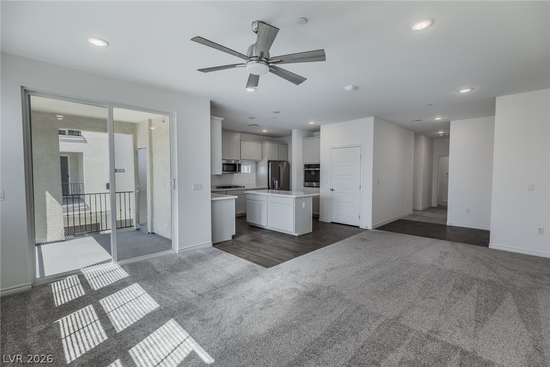 2555 Hampton Road 8206