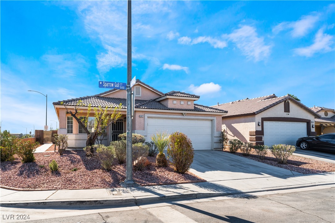 501 Sparrow Gull Court, North Las Vegas, Nevada image 3