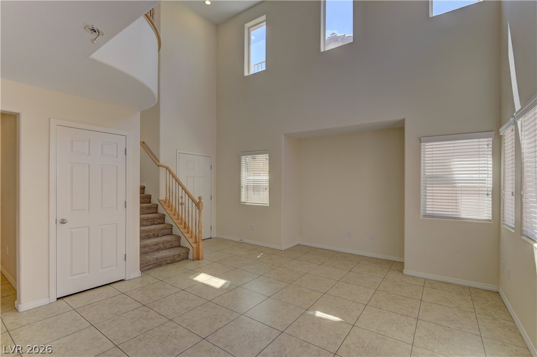 5862 Baroque Gold Court