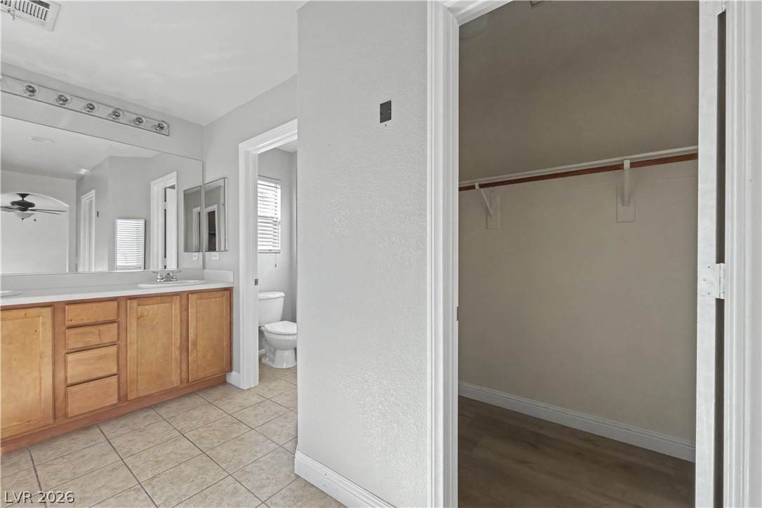 6679 Chariots Path Court