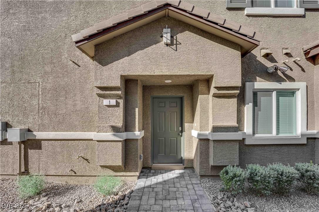 7950 Pandora Sky Street 1