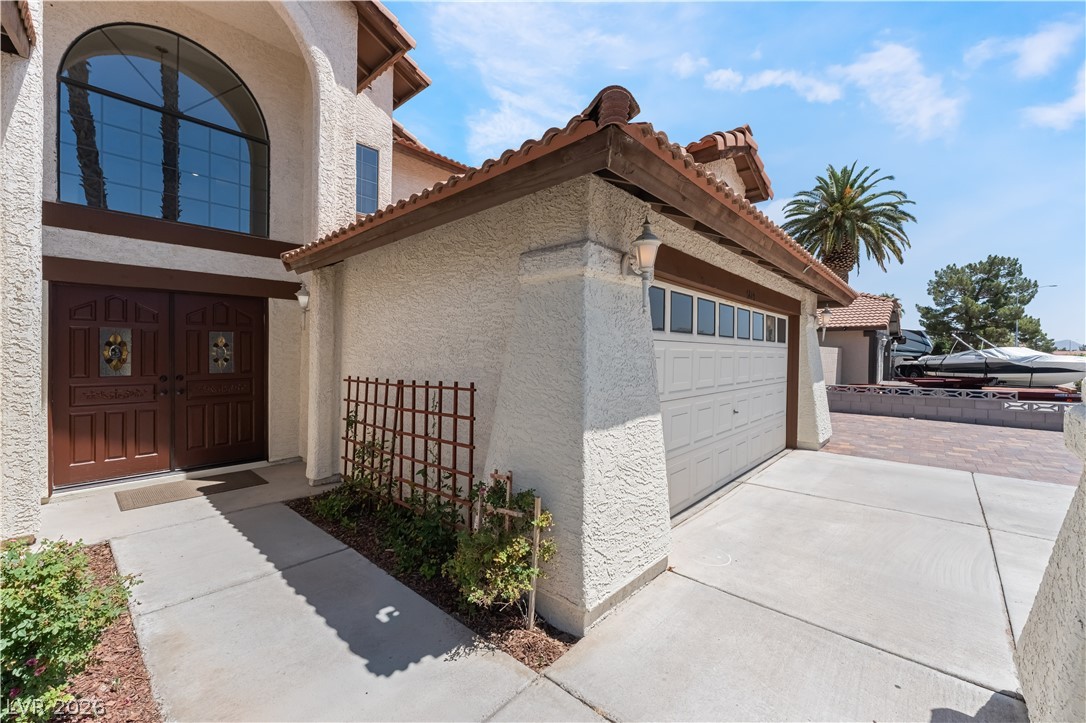 5916 Paseo Del Mar