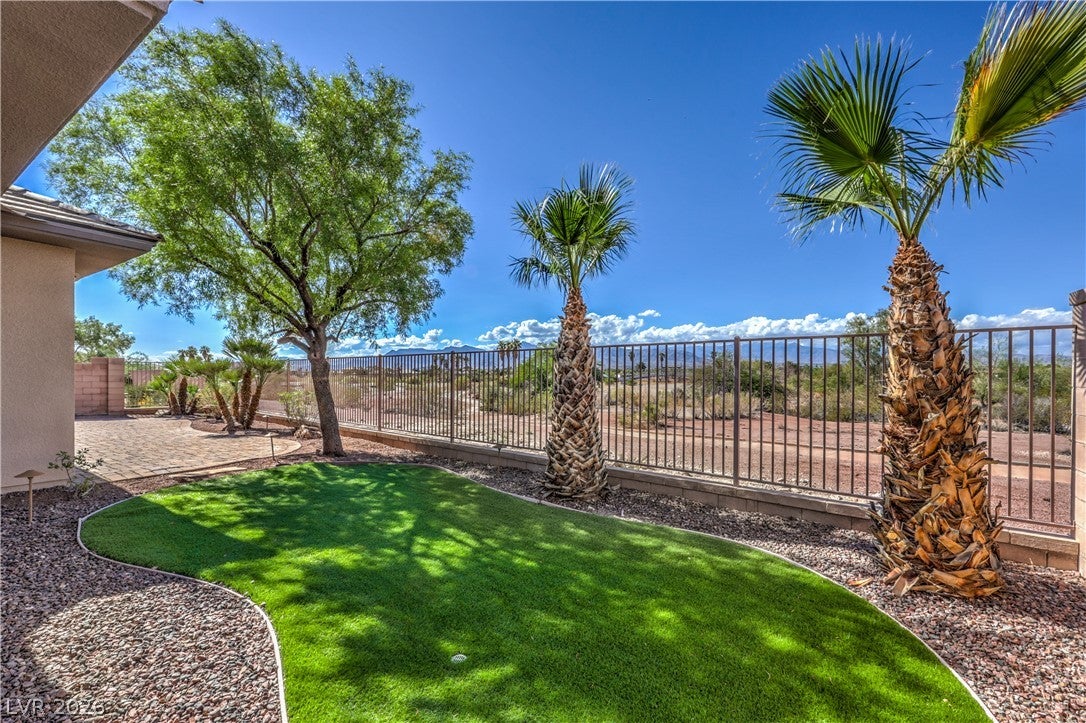 8655 KILLIANS GREENS Drive