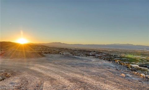 Photo of 643 Alpine Summit Drive, Henderson, NV 89012 (MLS # 2758673)
