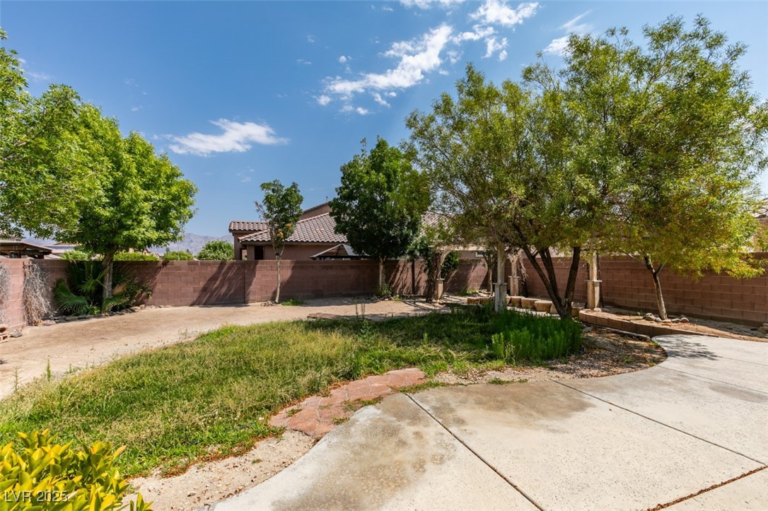 North Las Vegas, Nevada 89081, United States, 4 Bedrooms Bedrooms, ,3 BathroomsBathrooms,Residential,Active,130796