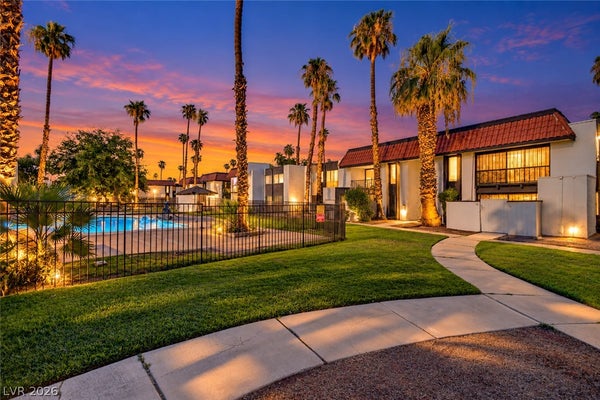 1405 VEGAS VALLEY DR APT 229, LAS VEGAS, NV 89169 - Image bf55fe46a8cec3df45fc43e3eb5e4a73/3872929180