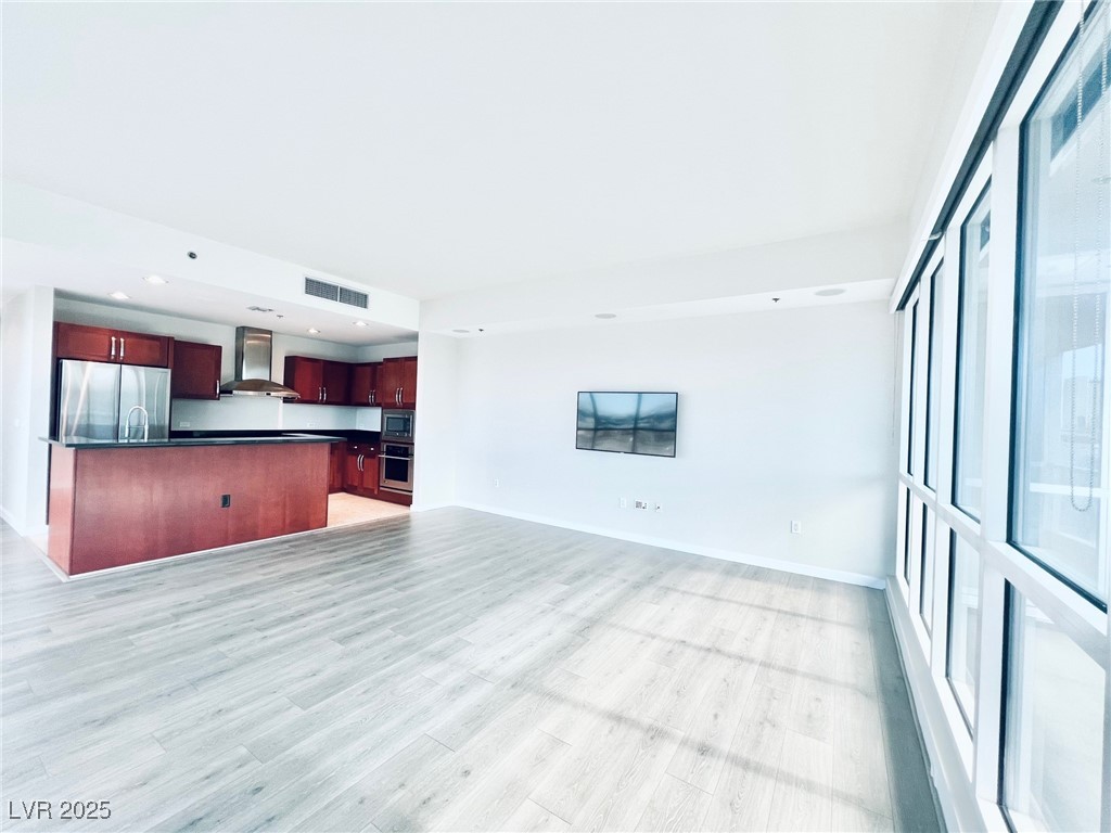 4575 Dean Martin Drive 600