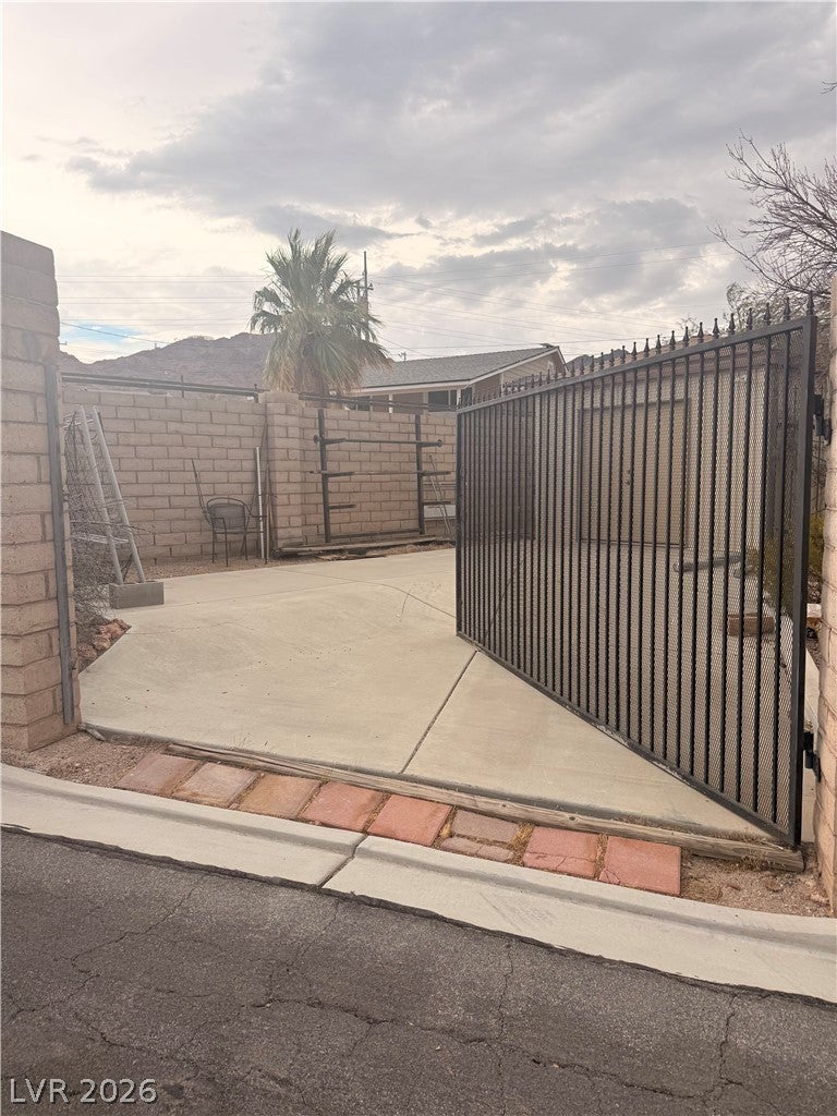 301 Lakeview Drive