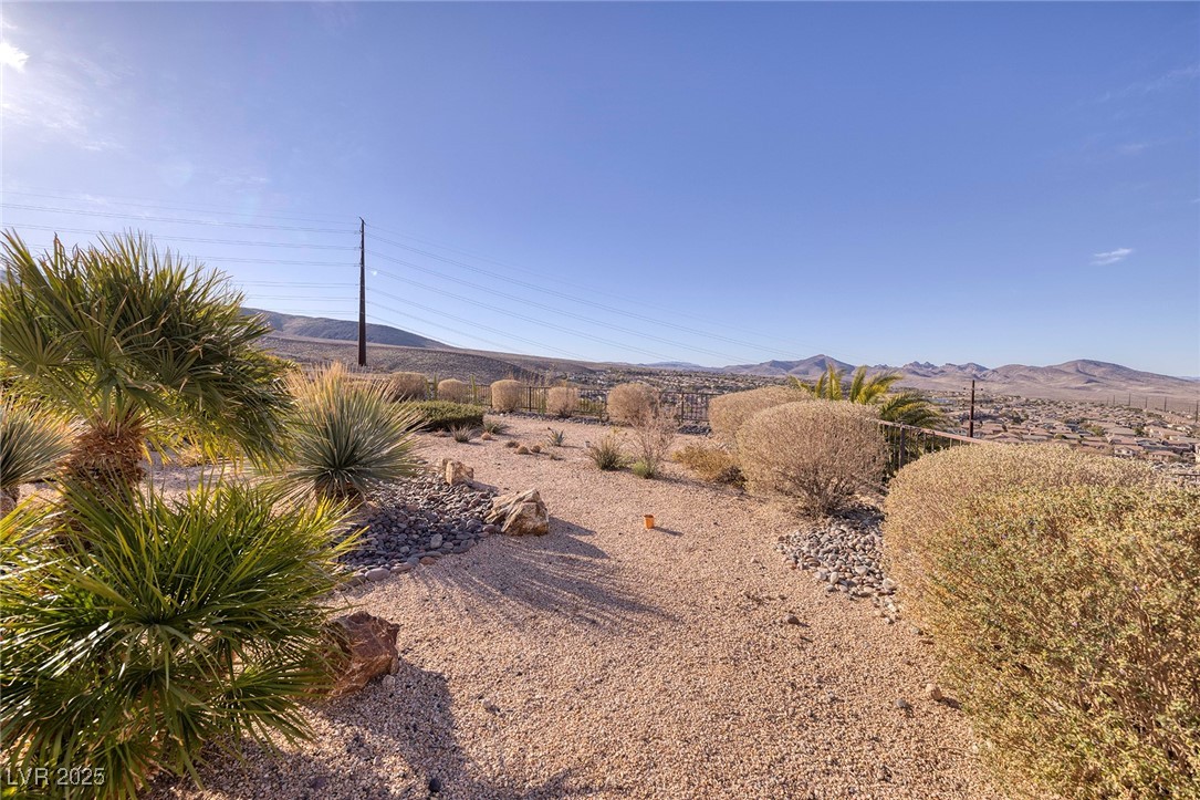 2401 Orangeburg Place, Henderson, Nevada image 8