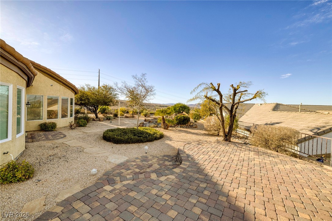 2401 Orangeburg Place, Henderson, Nevada image 12