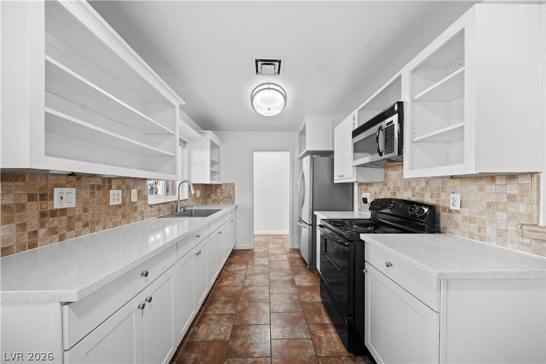 1001 Silver Lake Drive