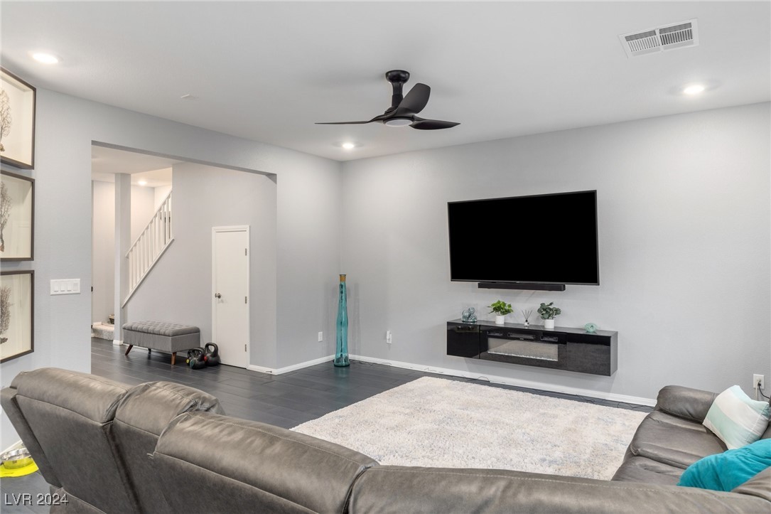 10428 Rose Palisade Street, Las Vegas, Nevada image 8