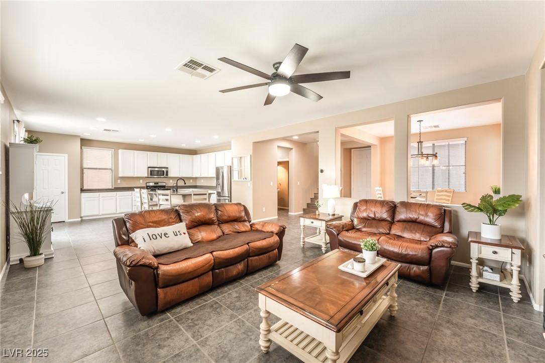 8324 Mesa Bloom Street