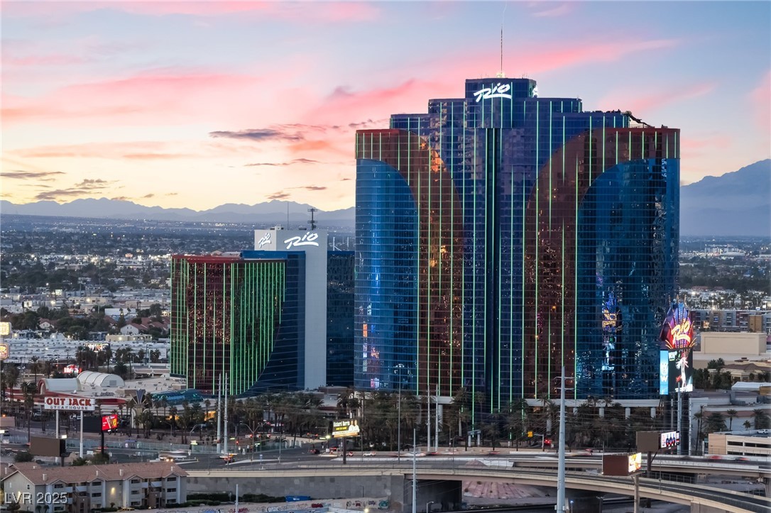 4575 Dean Martin Drive 2506